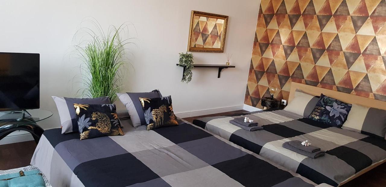 Boutique Apartman I エゲル エクステリア 写真