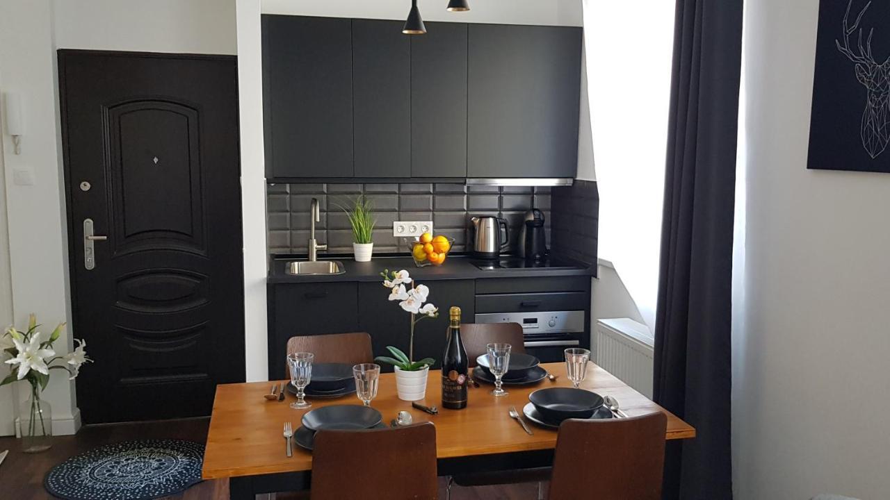 Boutique Apartman I エゲル エクステリア 写真